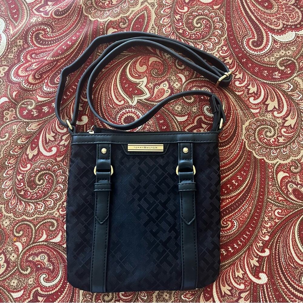 Tommy Hilfigure Black Small Crossbody Gold Hardware Vegan Leather Bag